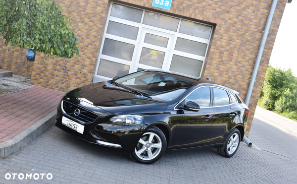 Volvo V40 D2 Drive-E Summum