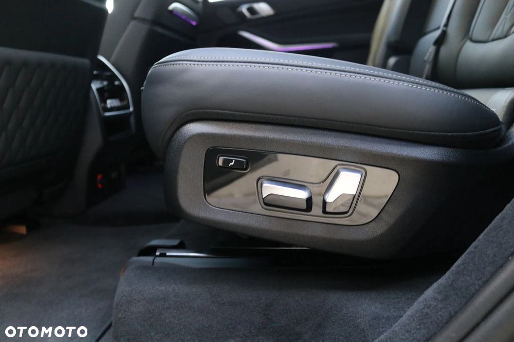 BMW X7 xDrive40d mHEV M Sport sport - 21