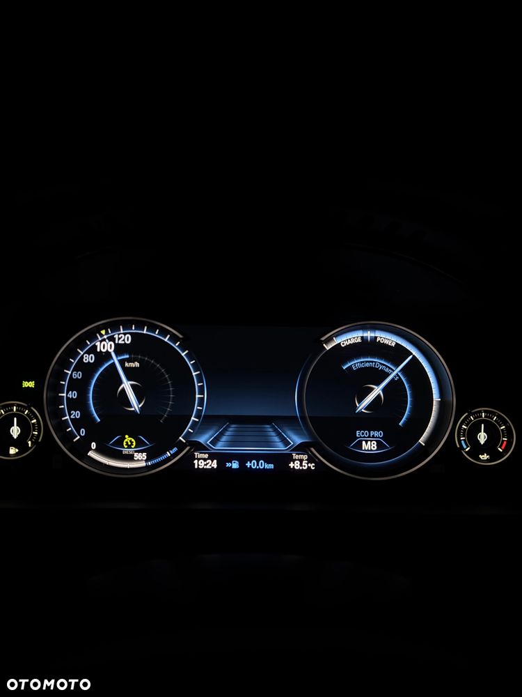 BMW Seria 5 520d xDrive Luxury Line - 27
