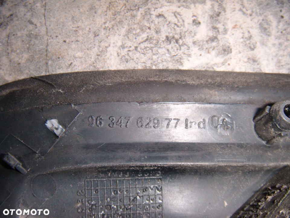 citroen c5 I 03r trójkąt błotnika prawy 9634762977 - 2