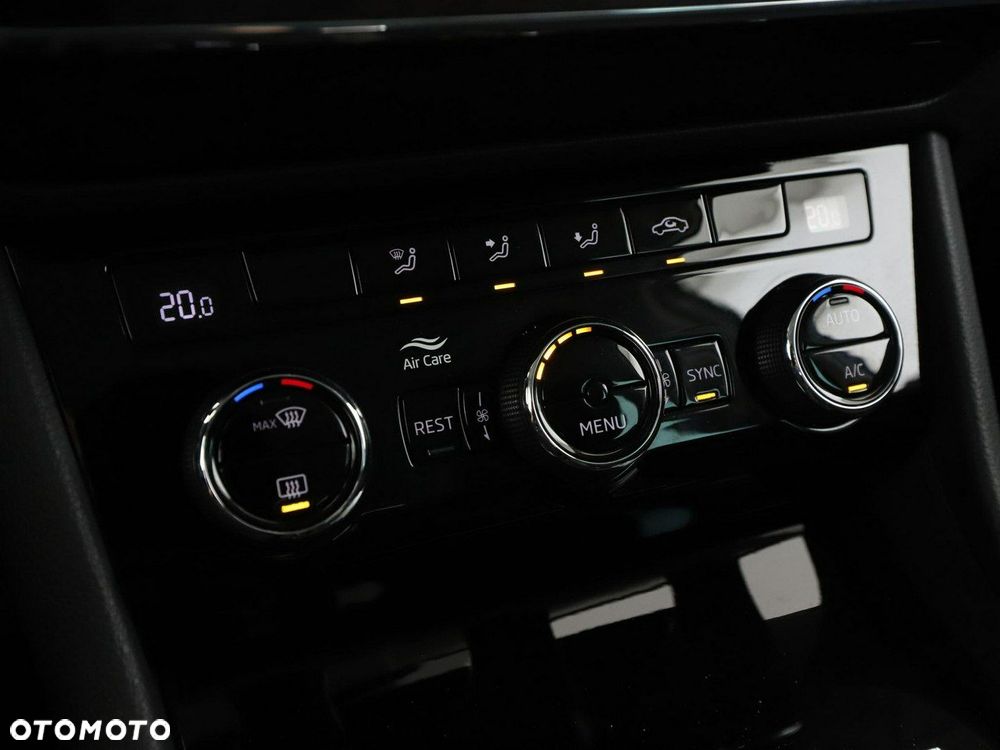 Skoda Superb 1.8 TSI Ambition DSG - 28