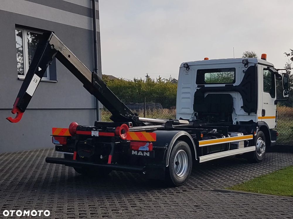 MAN TGL 12.220 HAKOWIEC 4x2 KLIMA - 8