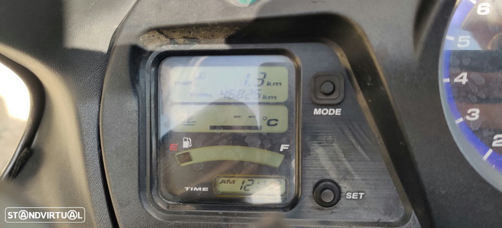 Honda CBR 1100 XX - 12