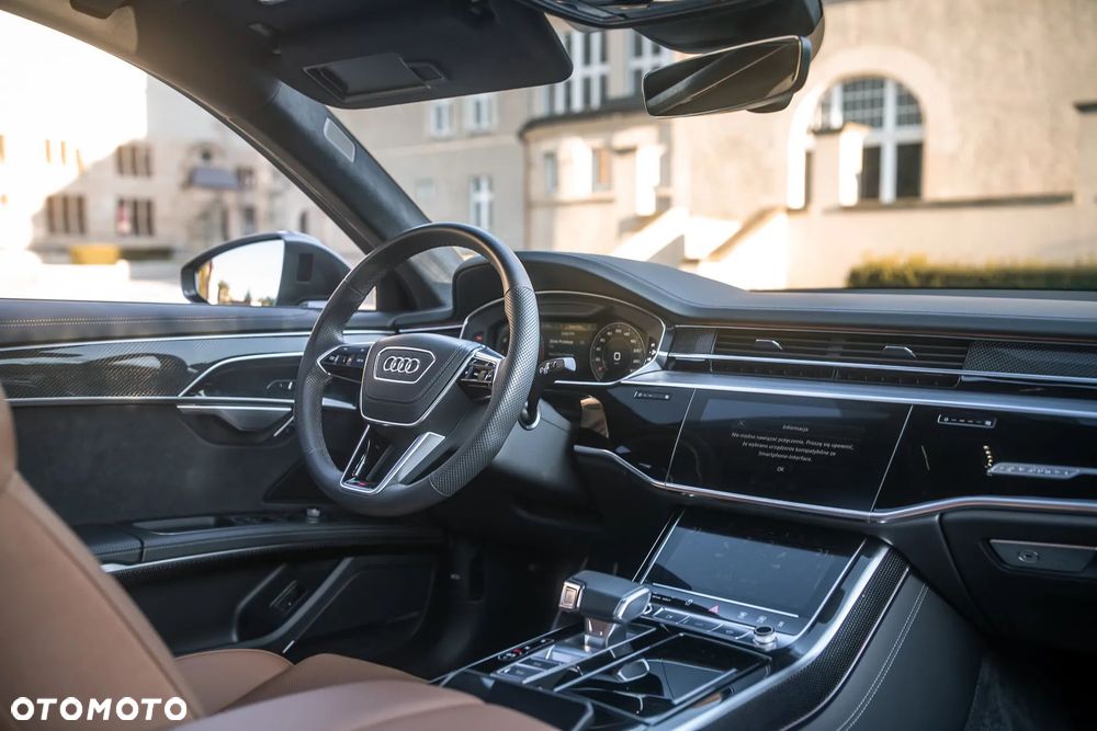 Audi A8 - 26