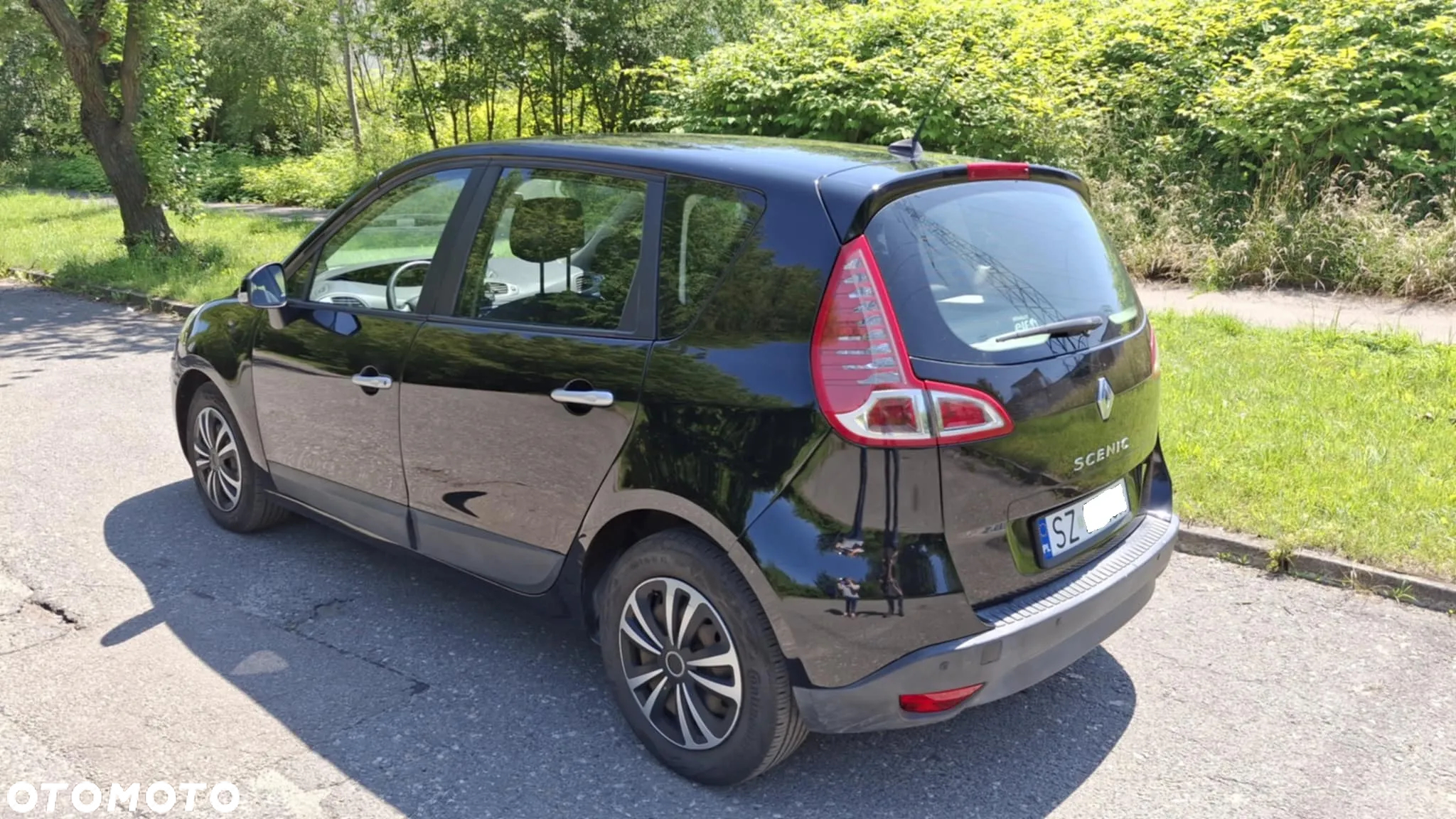 Renault Scenic 1.6 16V 110 TomTom Edition - 2