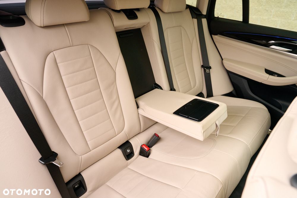 BMW X4 xDrive20i xLine sport - 26