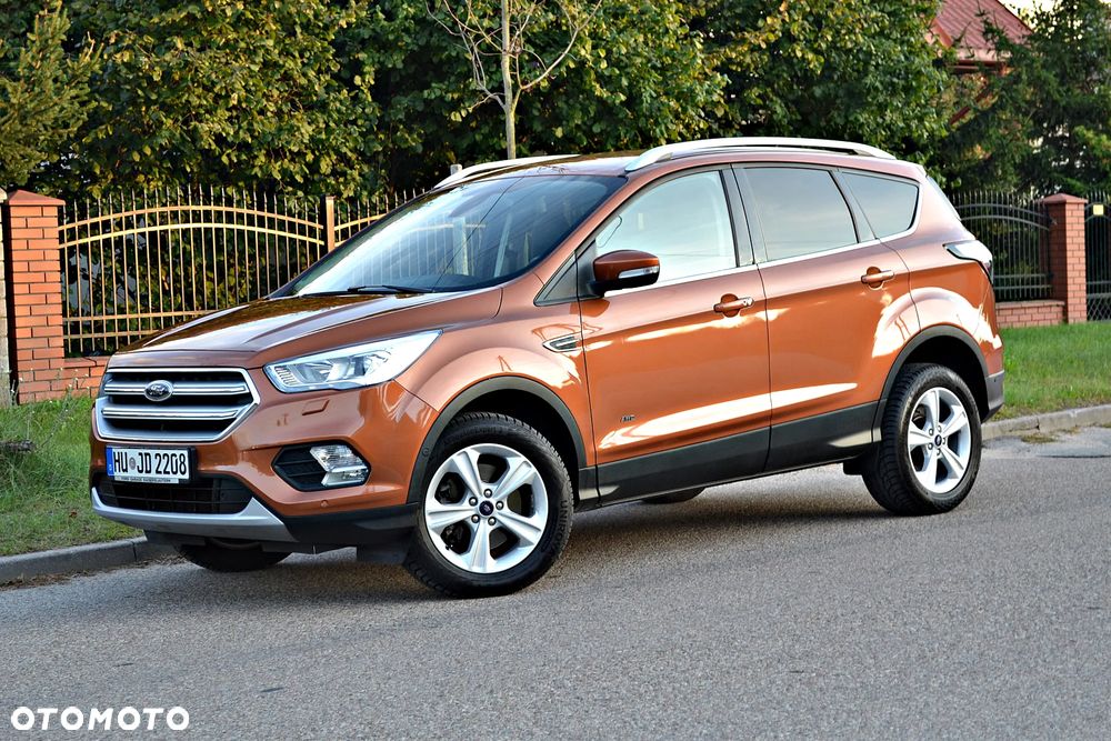 Ford Kuga 1.5 EcoBoost 4x4 Titanium - 4