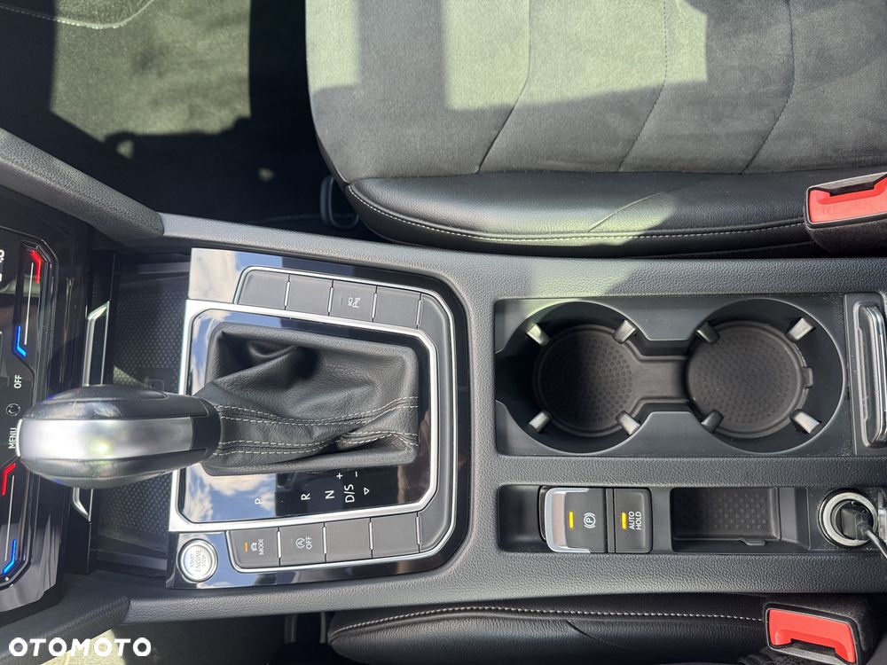 Volkswagen Arteon 2.0 TSI R-Line DSG - 23