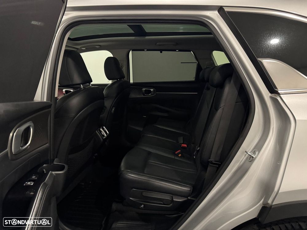 Kia Sorento 1.6 T-GDI HEV Concept - 30