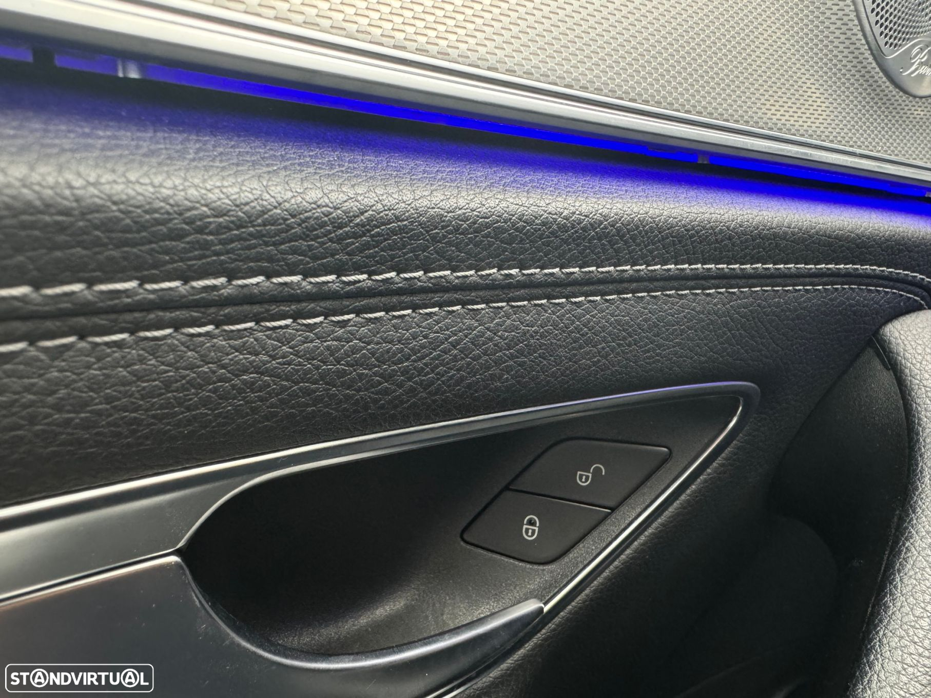 Mercedes-Benz E 300 de AMG Line - 31