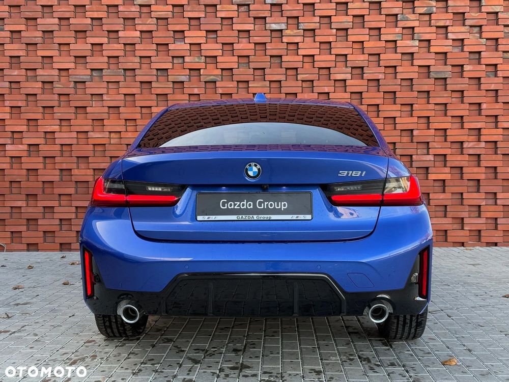 BMW Seria 3 318i M Sport - 8