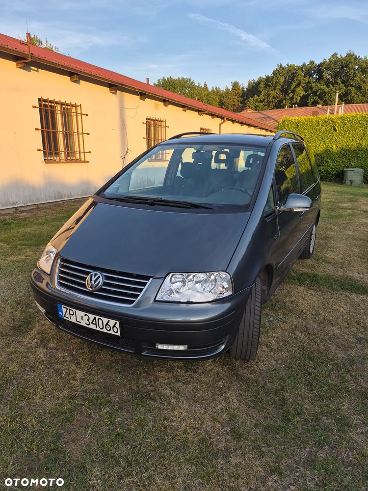 Volkswagen Sharan ver-1-9-tdi - 1