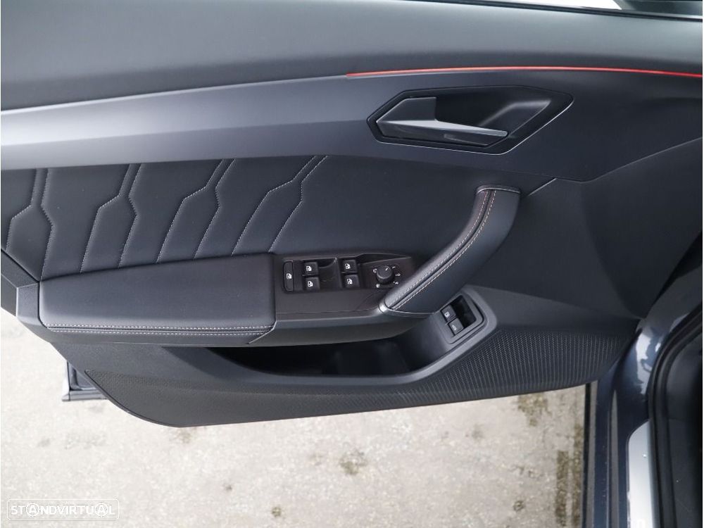 Cupra Formentor 1.4 e-Hybrid DSG VZ - 19