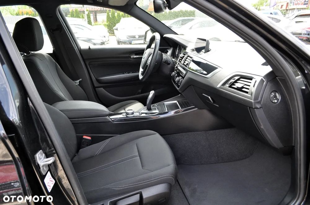 BMW Seria 1 118i GPF Sport Line - 27