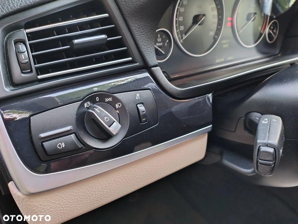 BMW Seria 5 518d Luxury Line - 17
