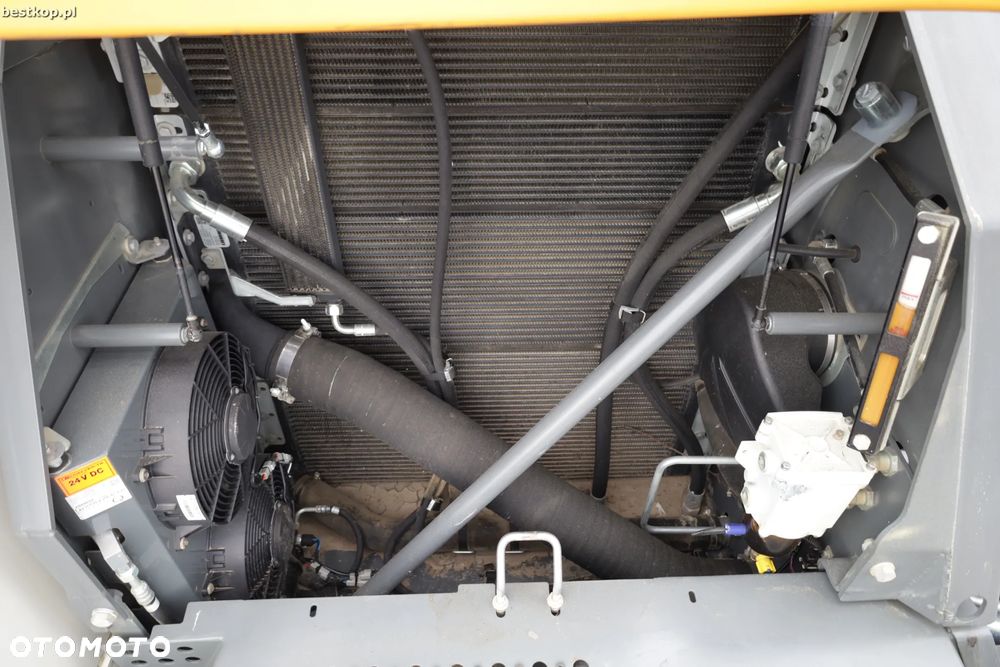 Liebherr 556 XPower - 36