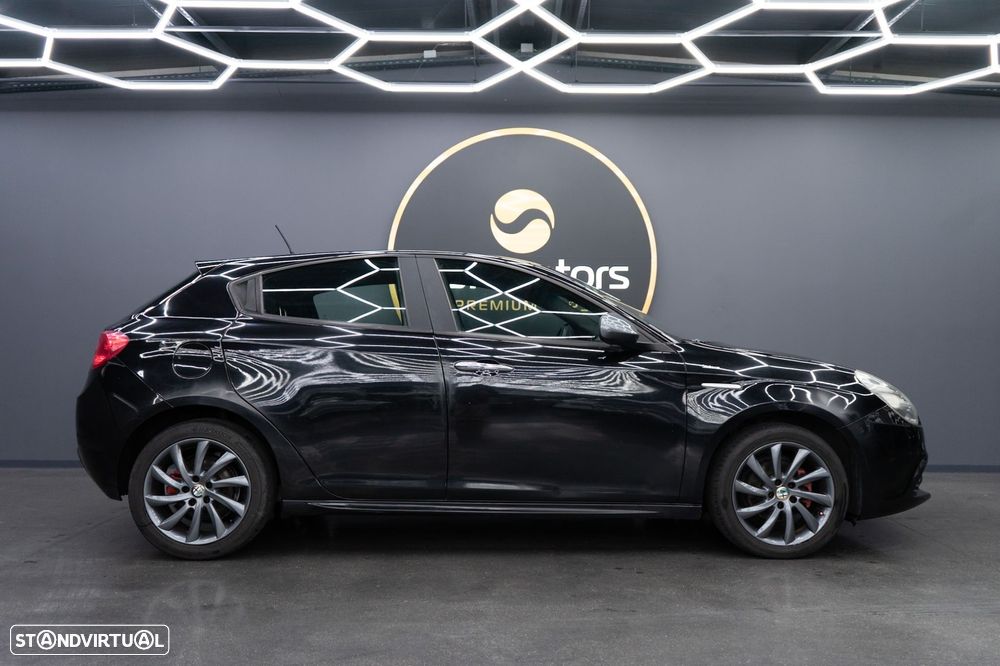 Alfa Romeo Giulietta 1.6 JTDM Veloce - 2