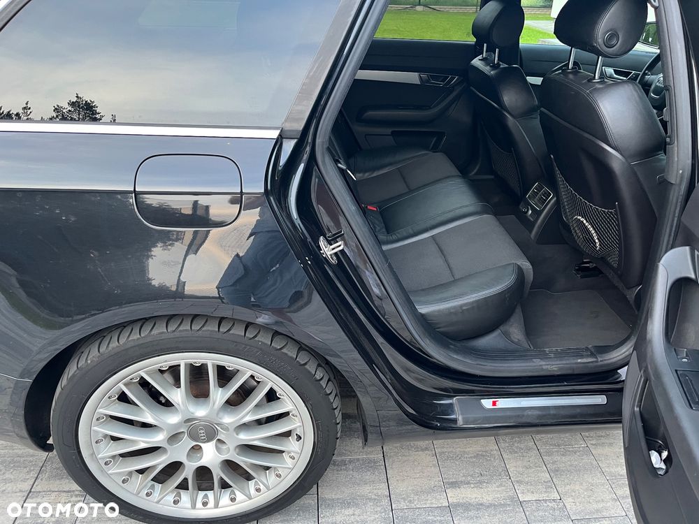 Audi A6 Avant 2.4 - 7