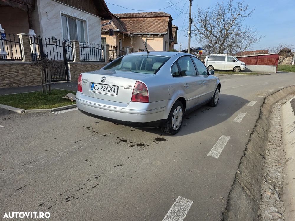 Volkswagen Passat 1.9TDI 4Motion Comfortline - 3