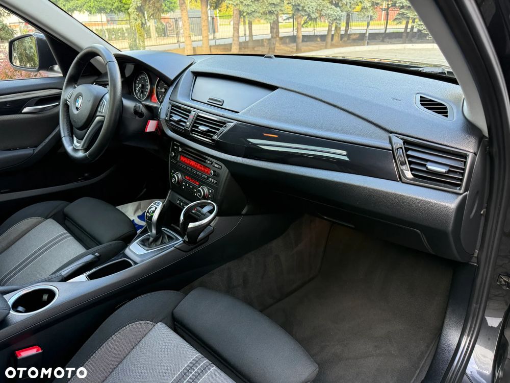 BMW X1 xDrive18d Sport Line - 29