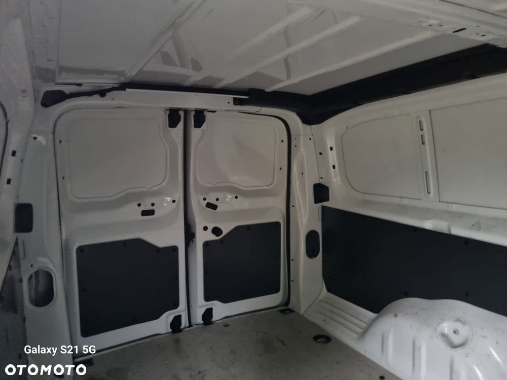 Opel VIVARO - 14