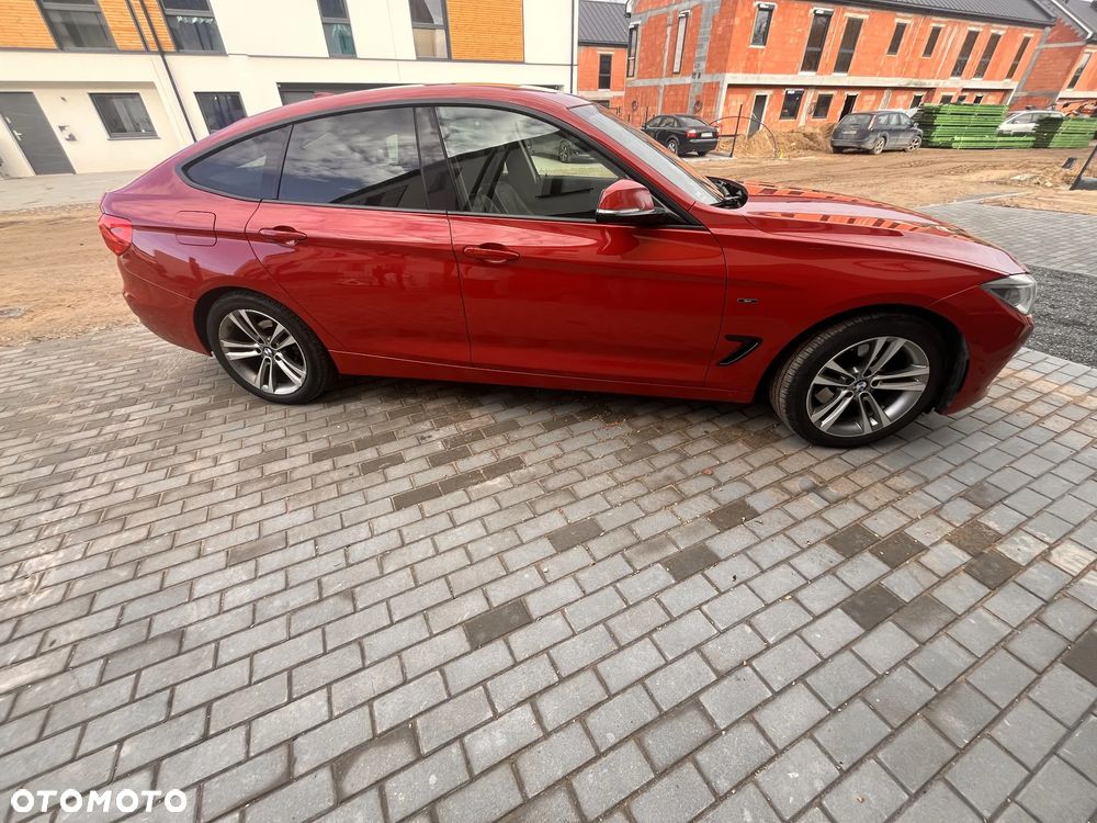 BMW 3GT 328i xDrive Sport Line - 3