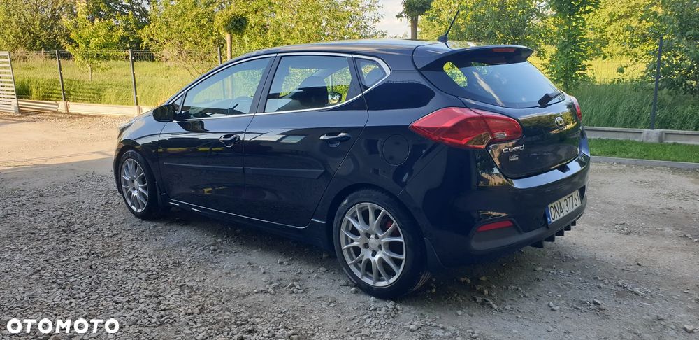 Kia Ceed 1.6 GDI Platinum Edition - 5