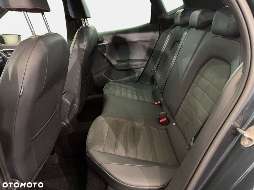 Seat Arona - 12