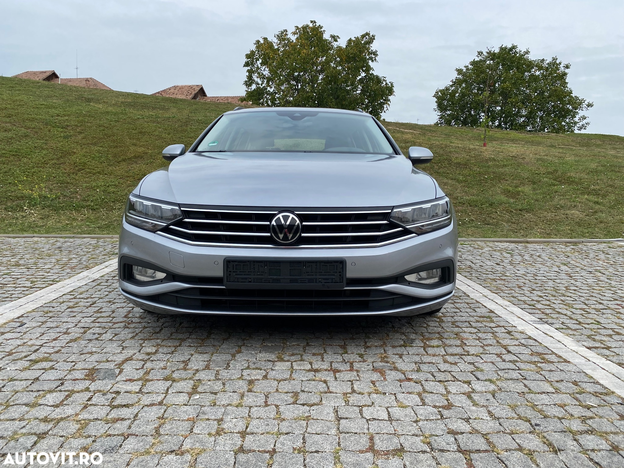 Volkswagen Passat Variant 2.0 TDI DSG Comfortline - 2