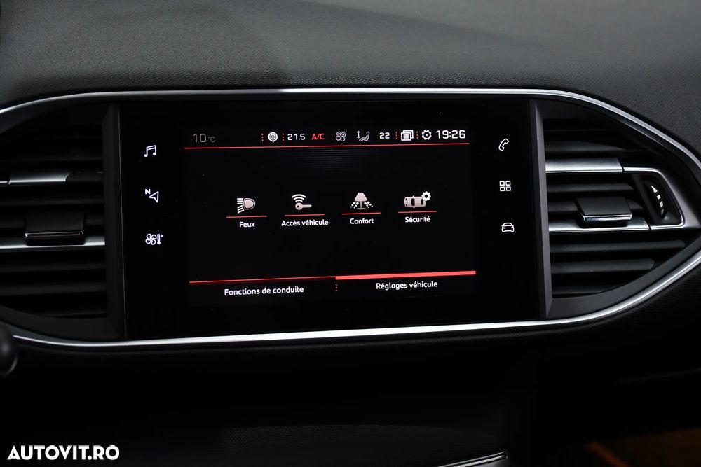 Peugeot 308 1.2 L PureTech Turbo S&S Active - 23