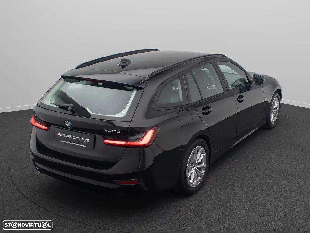 BMW 330 e Auto - 1