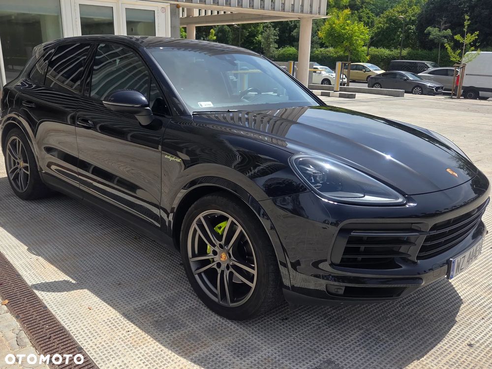 Porsche Cayenne - 4