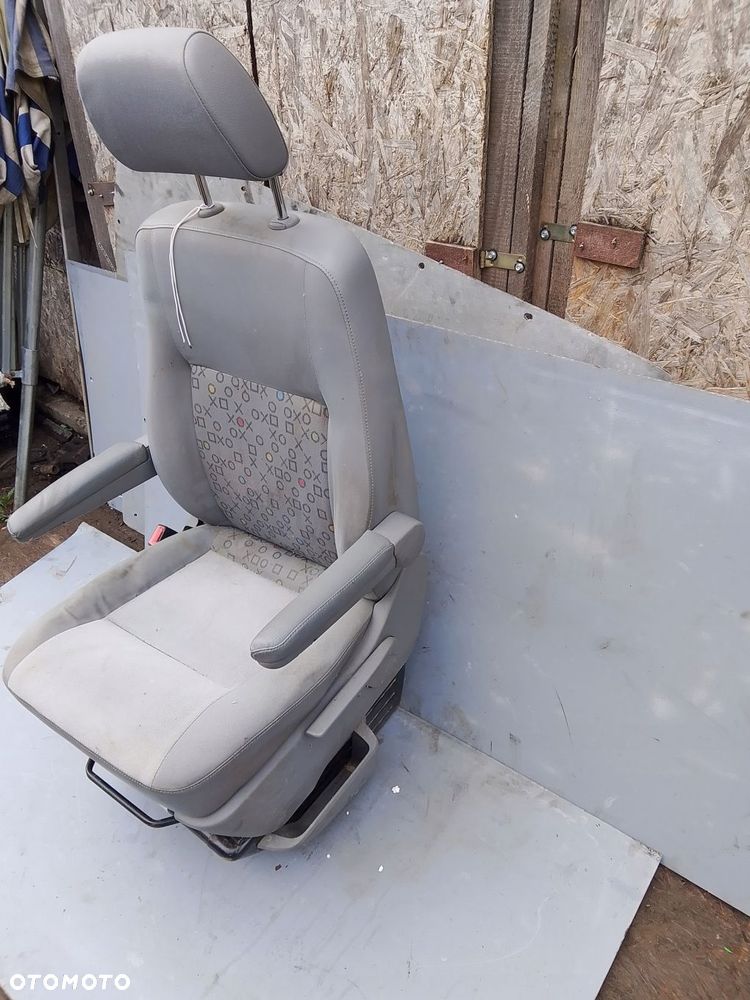 fotel kierowcy vw t5 - 2