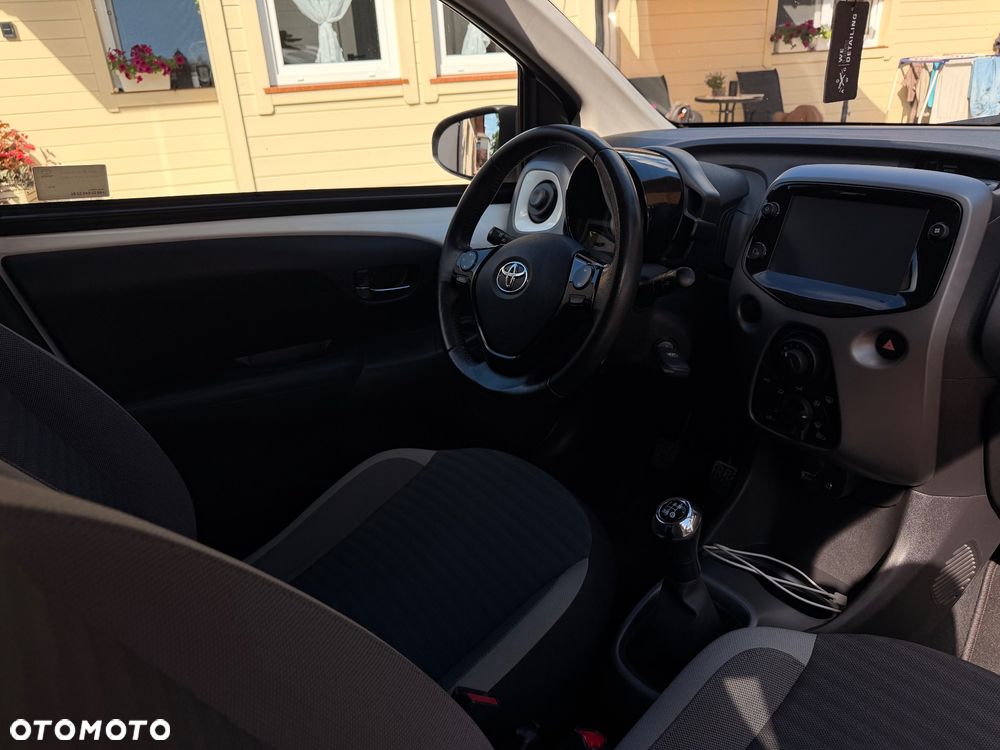 Toyota Aygo 1.0 VVT-i Color Edition - 16
