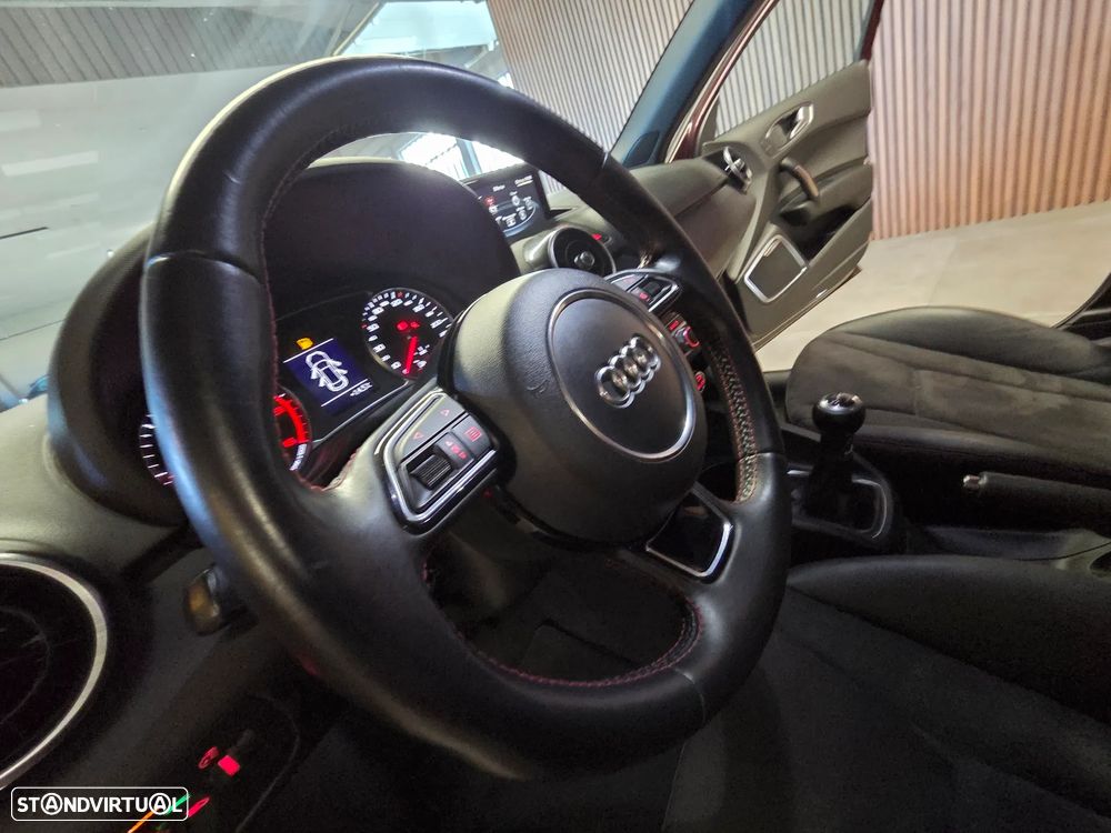 Audi A1 Sportback 1.6 TDI S-line - 17