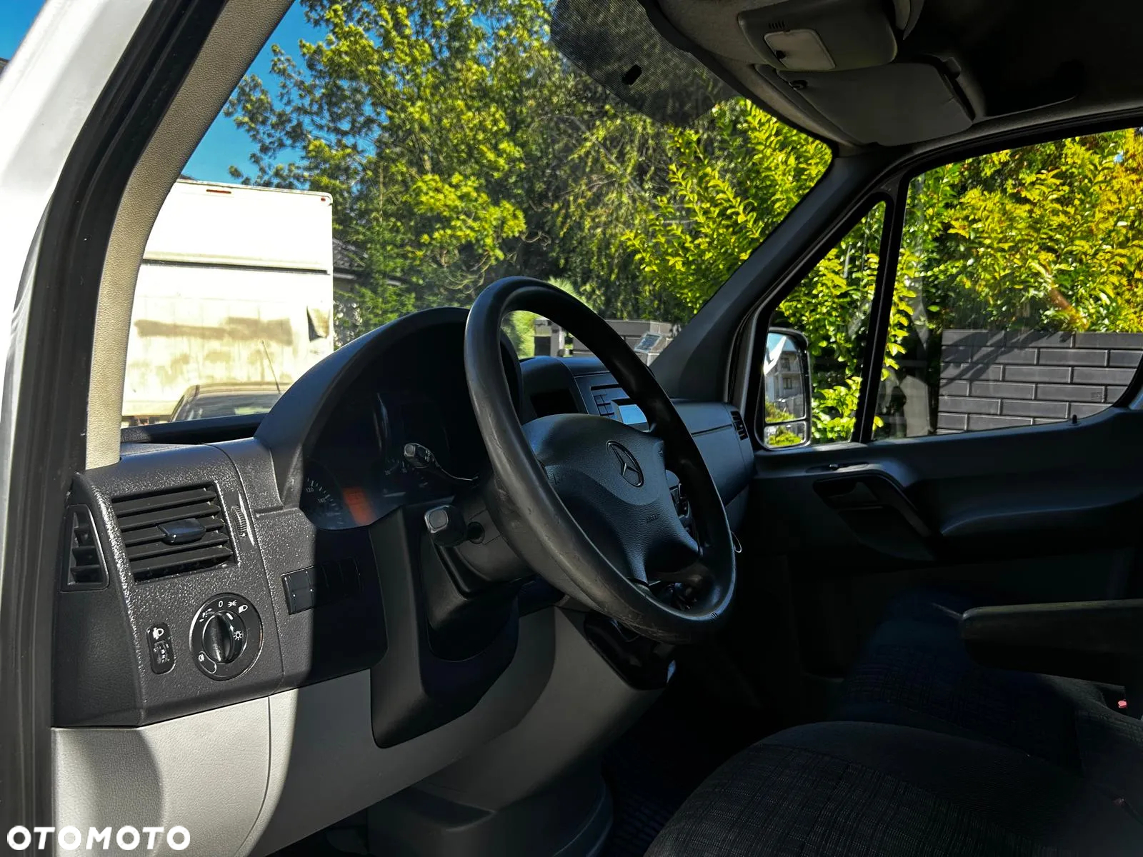 Mercedes-Benz Sprinter - 19