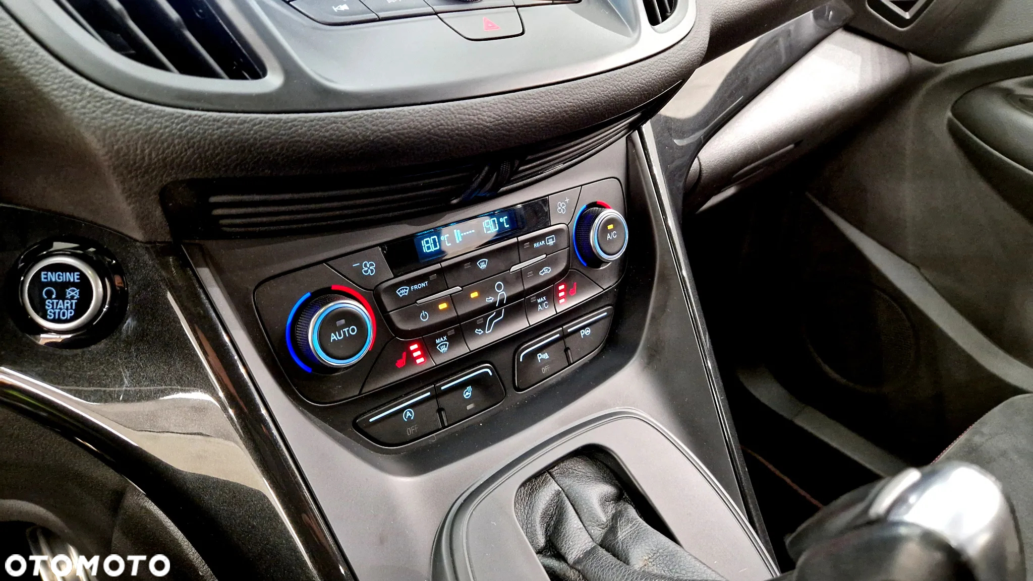 Ford Kuga 2.0 TDCi 4x4 ST-Line - 26