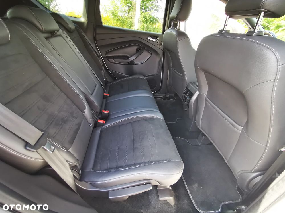 Ford Kuga 2.0 TDCi 4x4 ST-Line - 17
