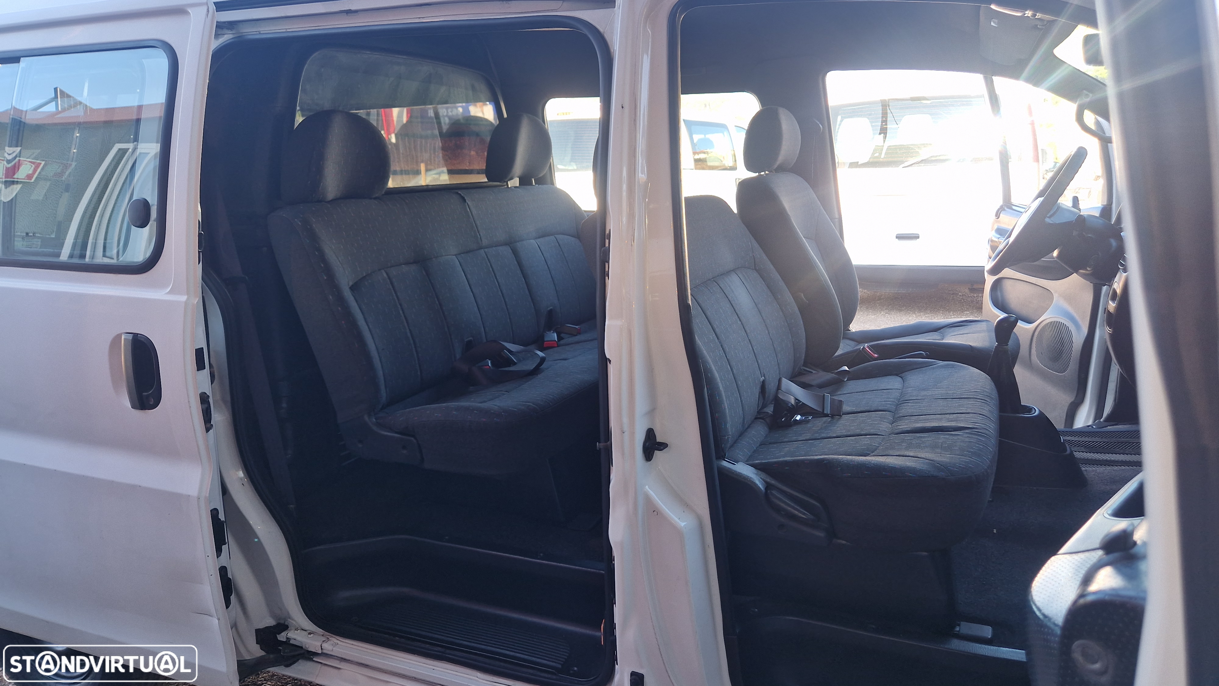 Hyundai H-1 Starex - 13