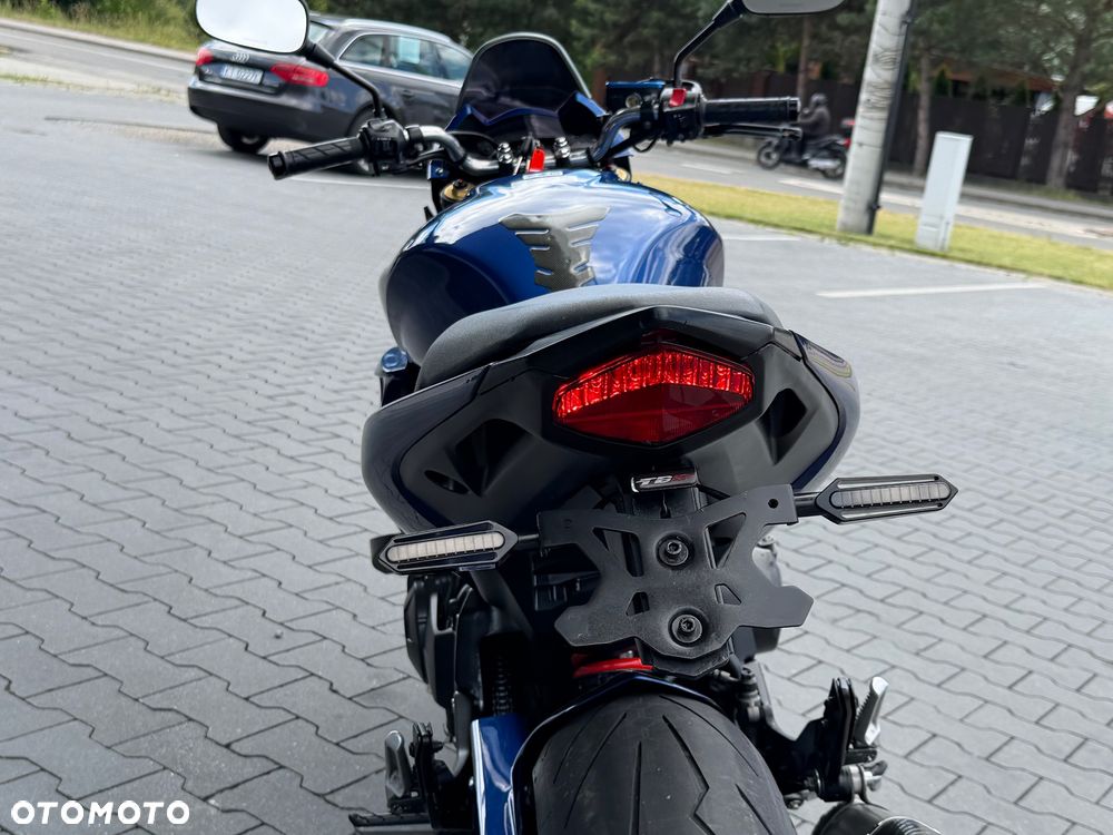 Honda Hornet - 24