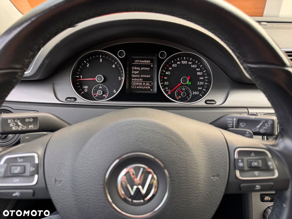 Volkswagen Passat Variant 2.0 TDI 4Motion DSG BlueMotion Tech Comfortline - 27