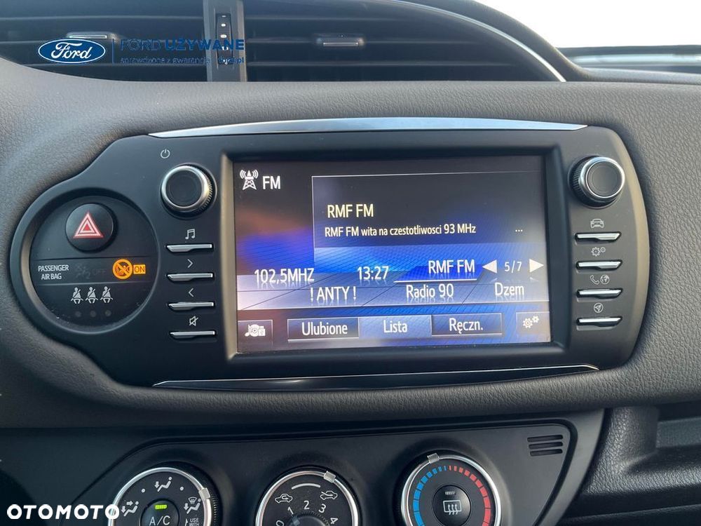 Toyota Yaris 1.5 Premium - 14