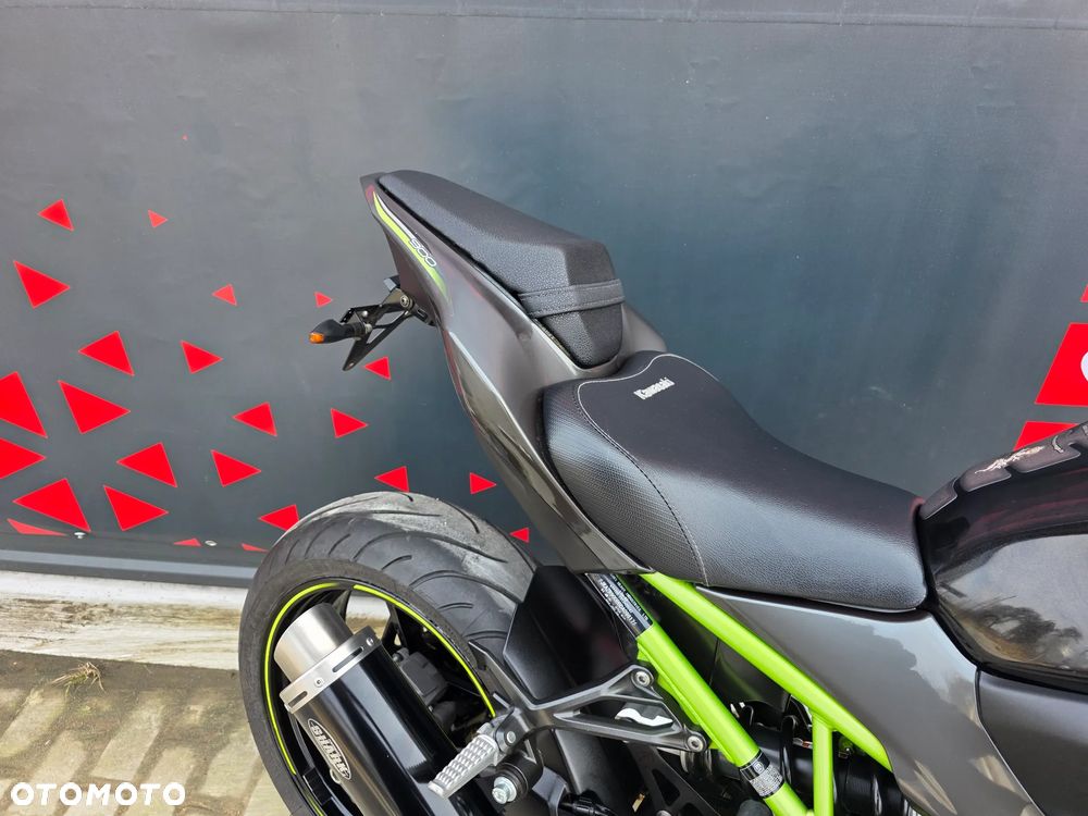 Kawasaki Z 900 - 10