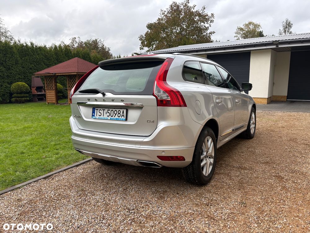 Volvo XC 60 D4 Geartronic Summum - 10