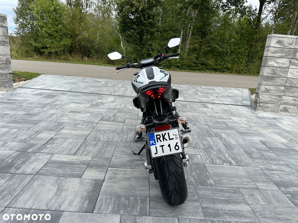 Yamaha MT - 5