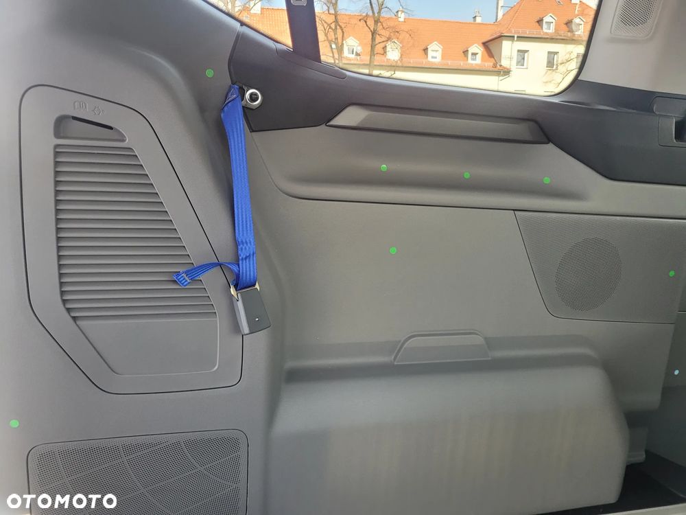 Ford Tourneo Custom - 11