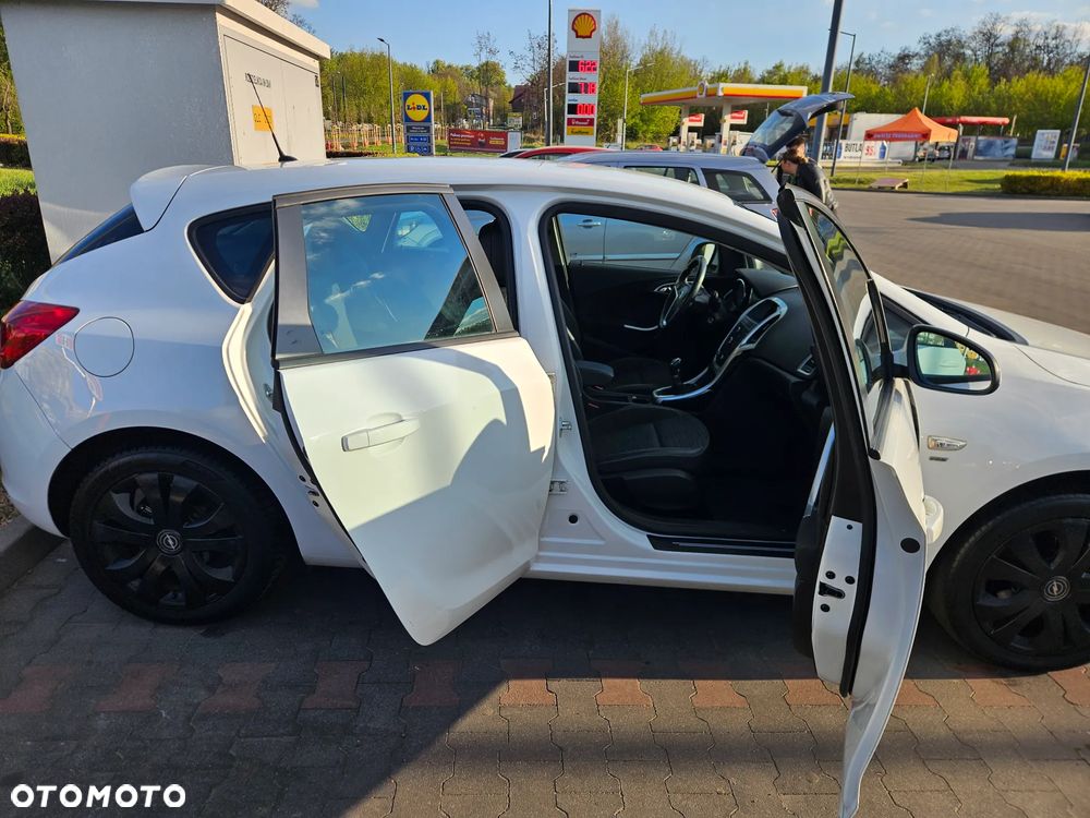 Opel Astra 1.4 Turbo ecoFLEX Start/Stop - 11