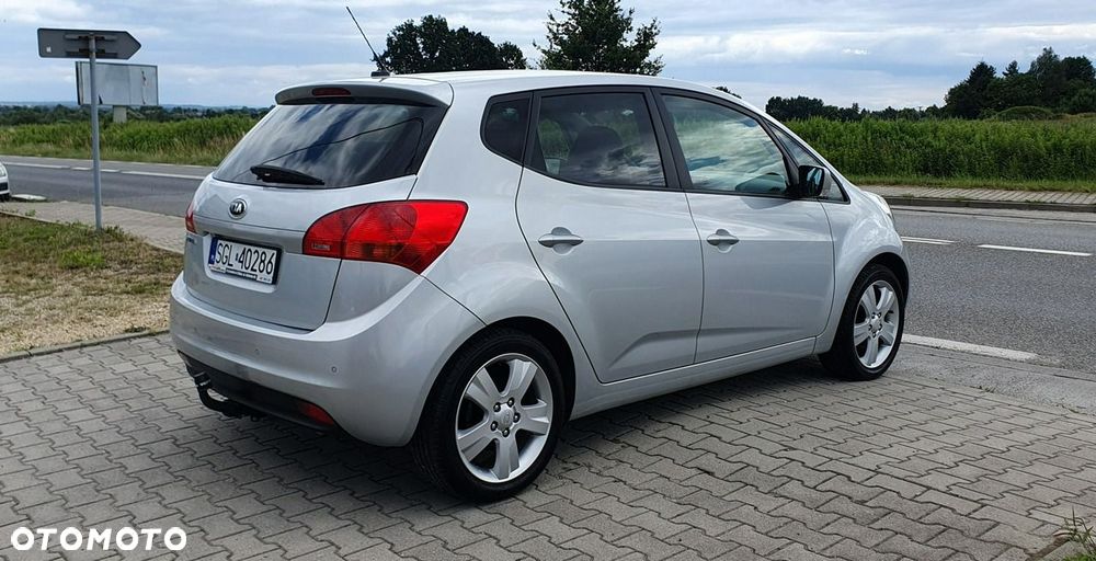 Kia Venga - 4