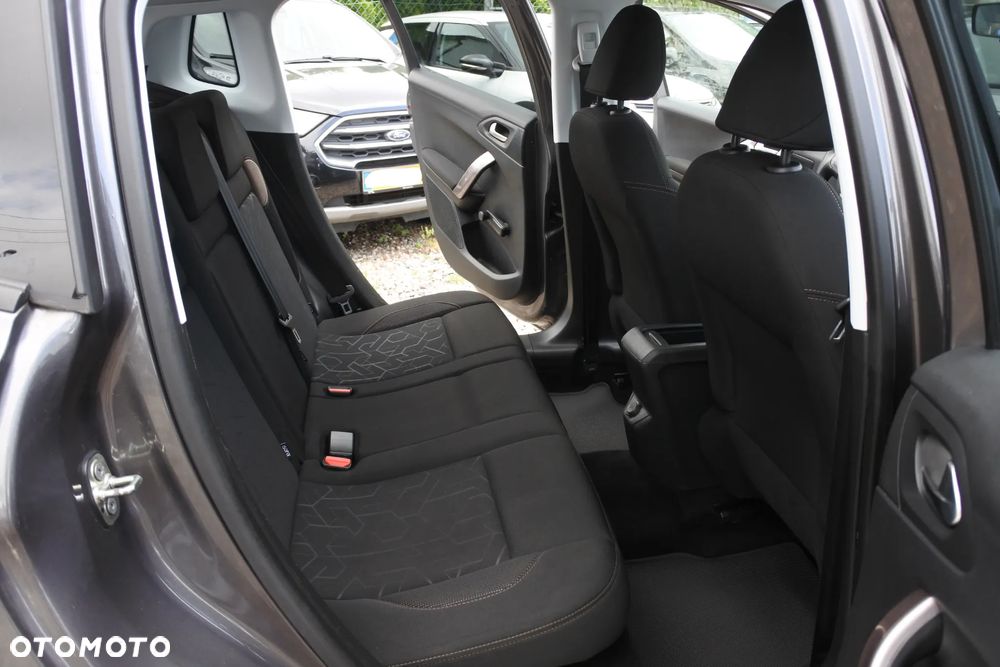 Peugeot 2008 1.2 Pure Tech Style - 8