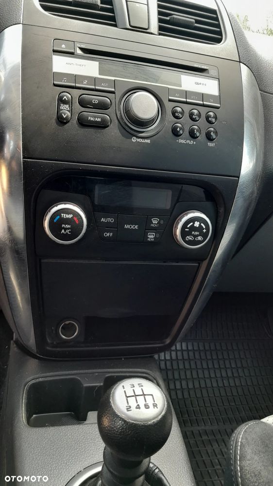 Suzuki SX4 - 10
